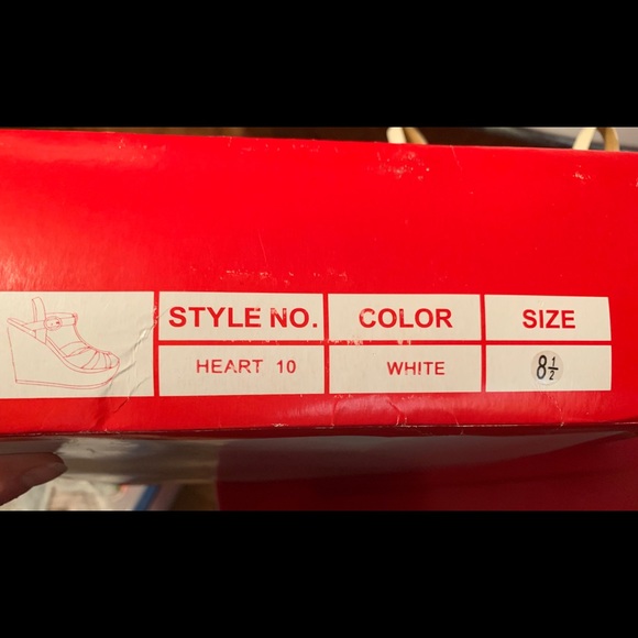 White Miss Me Wedges - Picture 4 of 4